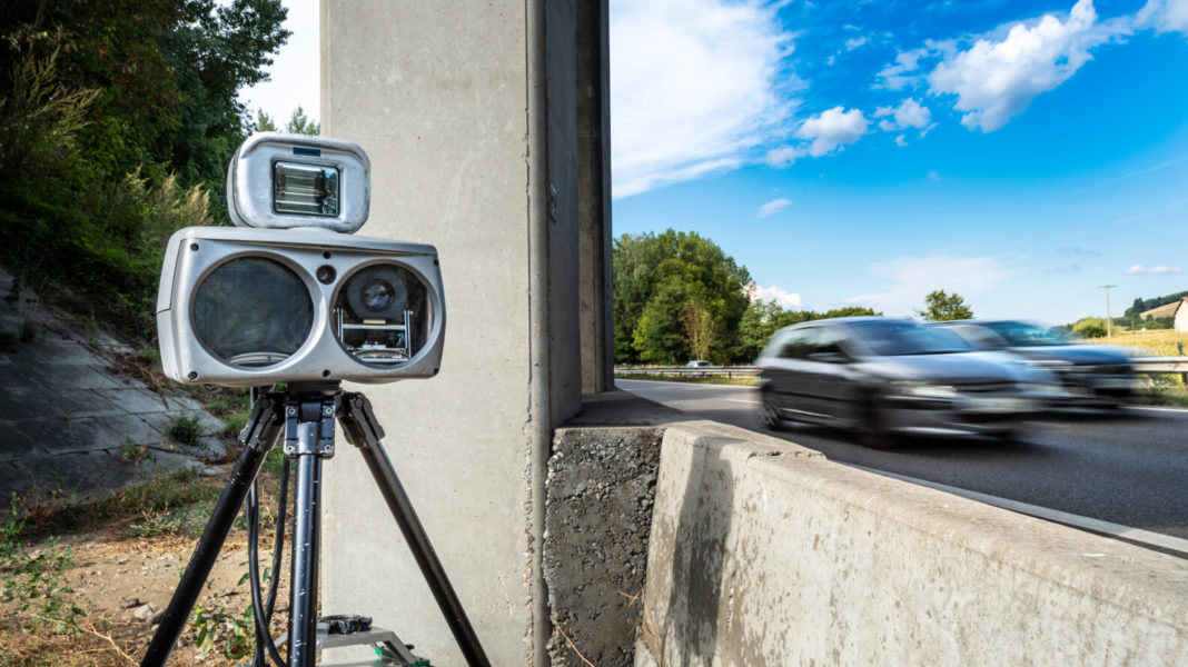 4a39b64fb509-2018MINT0665_044__GRC1069