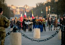 Ravivage de la flamme : un temps fort de mémoire et de recueillement pour les élèves-gendarmes de Chaumont