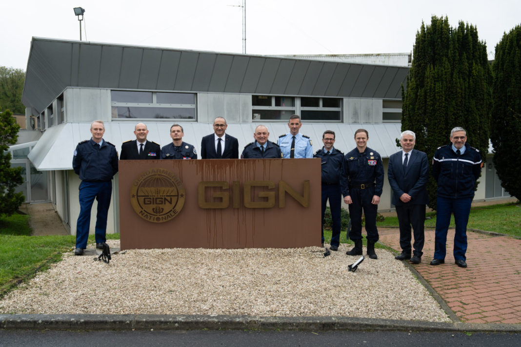 45c3475e1a23-VISITE_MININT-22